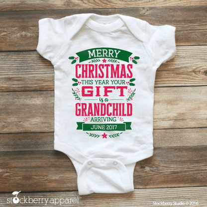 Christmas Pregnancy Announcement to Family - Stockberry Studio