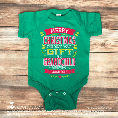 Christmas Pregnancy Announcement to Family - Stockberry Studio