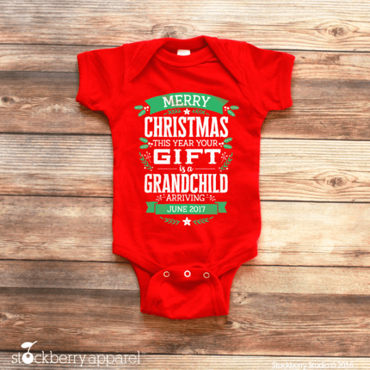 Christmas Pregnancy Announcement to Family - Stockberry Studio